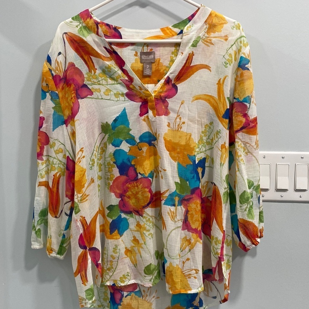 Chico 2 floral light weight blouse v neck quarter sleeve